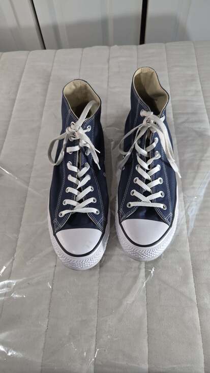 Converse Chuck Taylor All Star Classic Navy High Top Sneakers - Picture 1 of 9